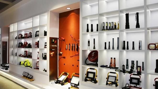 00家小厂包机出海狂揽80亿称霸全球冰球突破网站浙江小镇“反杀”义乌！8(图4)